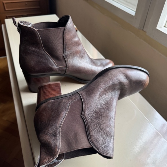 Sam Edelman Brown Suede Chelsea Ankle Boots Sz 12 M - Picture 2 of 4